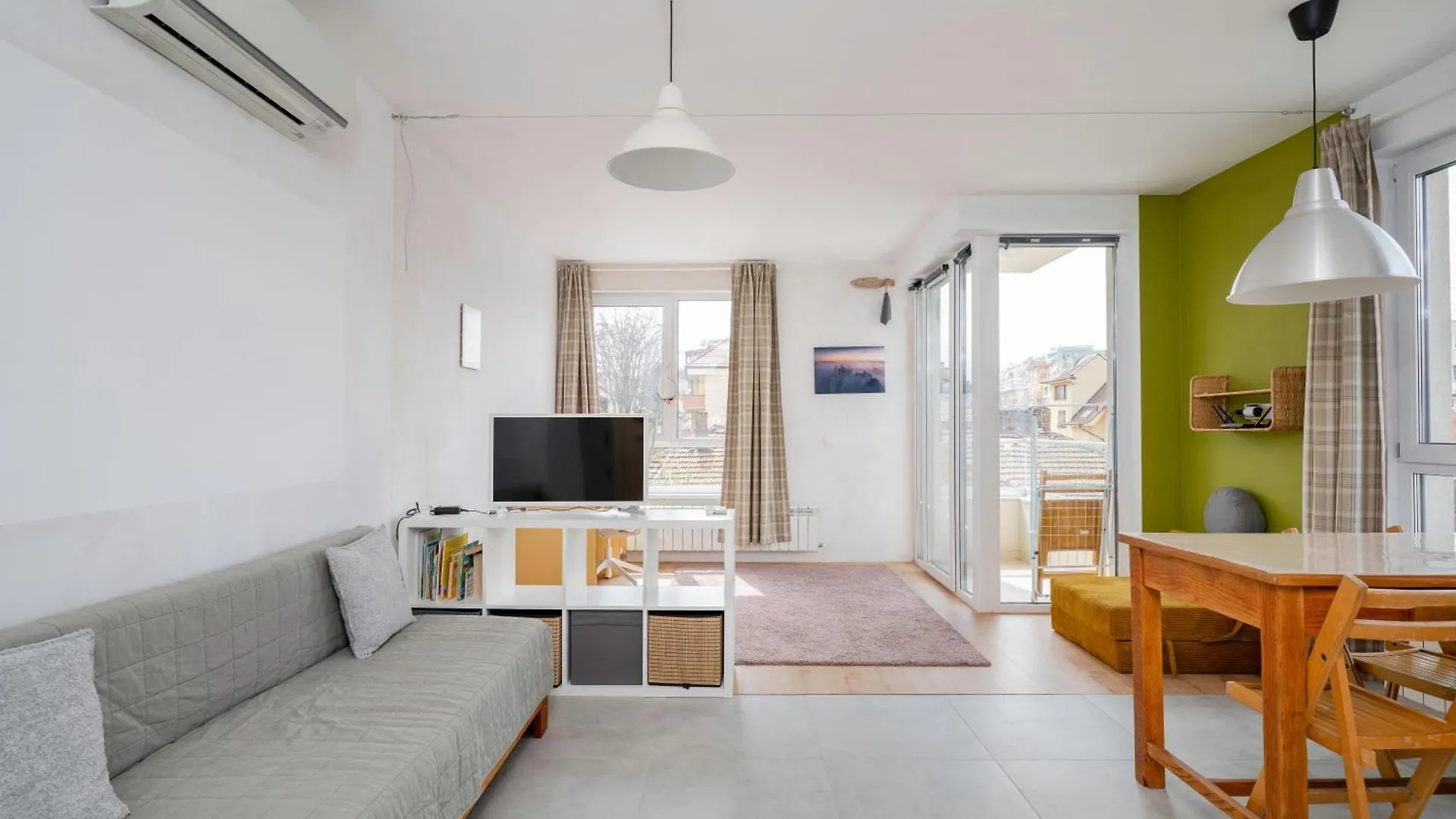 Bright And Cozy 1Bd Apartment Plus Desk By Flat Mаnаger Sofia Bulgaria